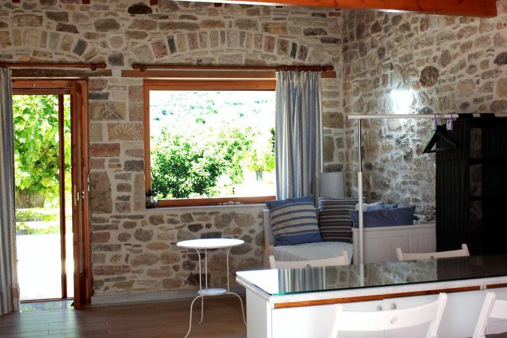 Traditional Stone House At Great Location Apartment Koroni  Exterior photo